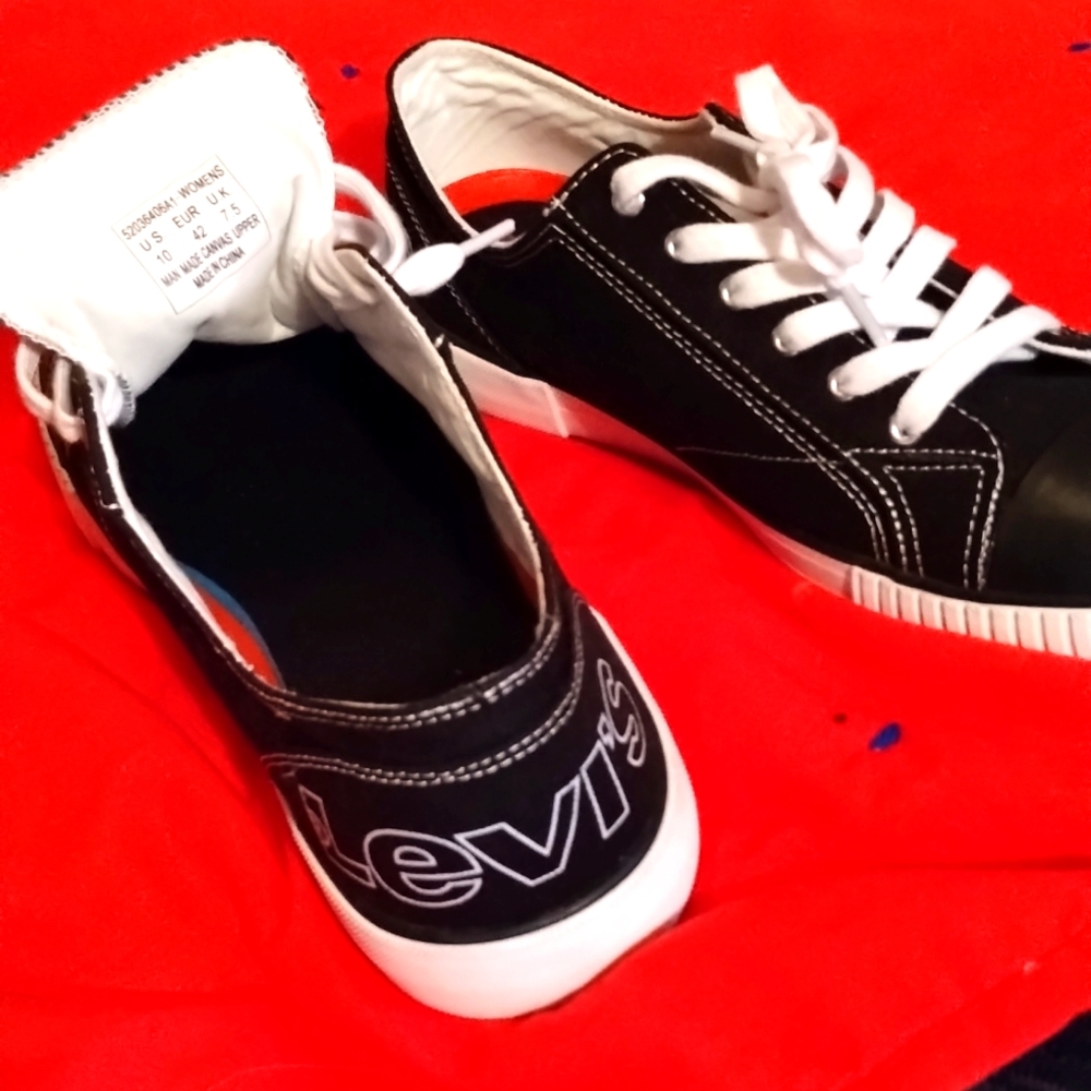 Levi's Monterey shoes